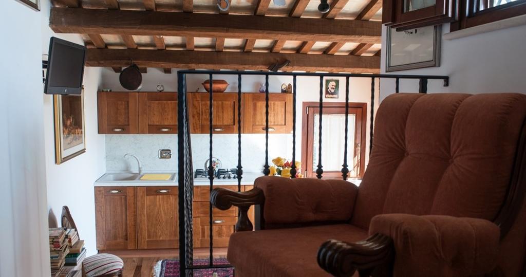 Villa Anna Savini Casa Vacanze Atri Bagian luar foto